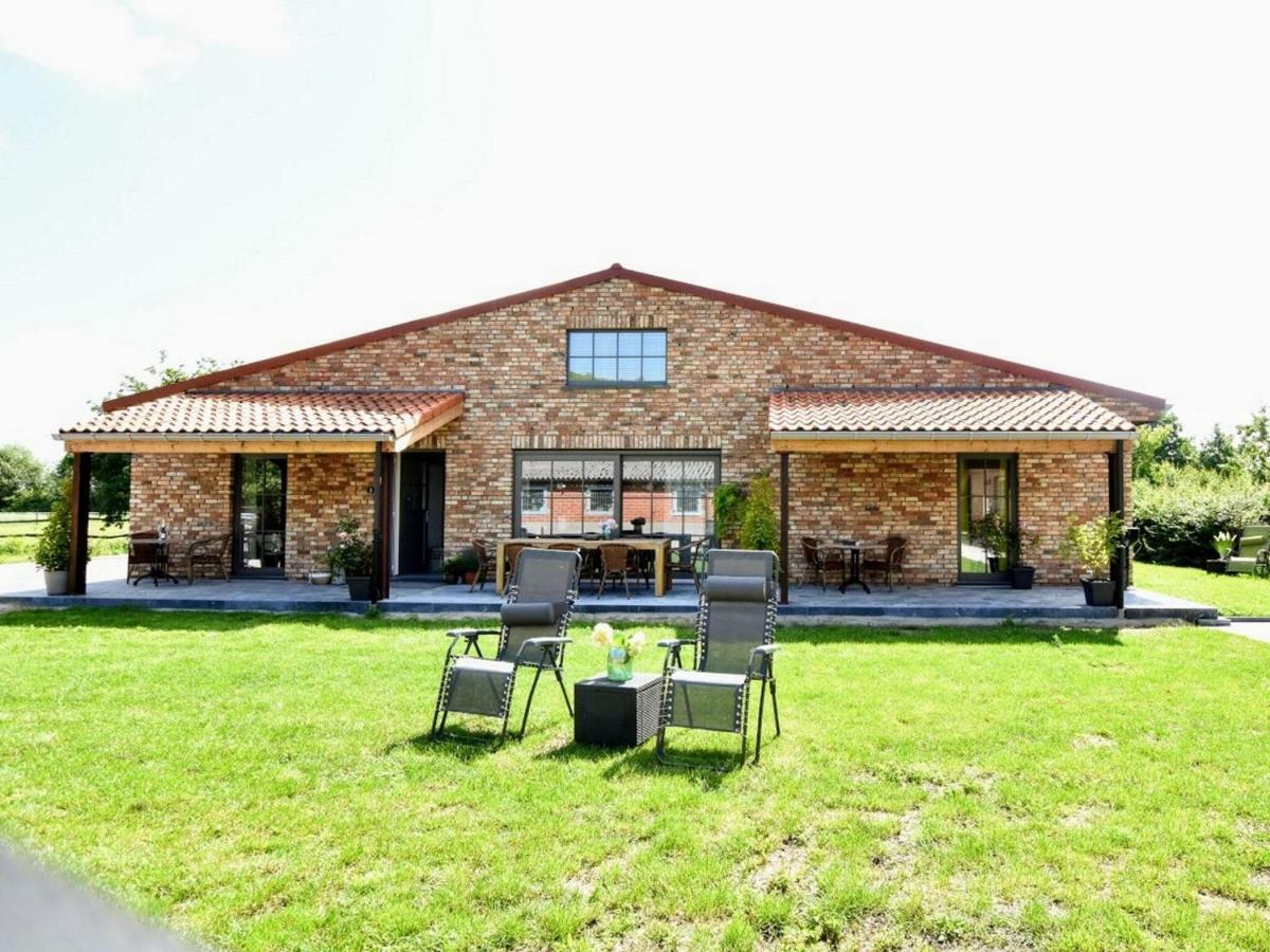 Tasteful Holiday Home In Sijsele Brugge With Garden Veldhoek Ngoại thất bức ảnh